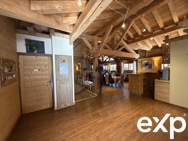 Chalet 466m² – 8 chambres à  la Plagne 1800