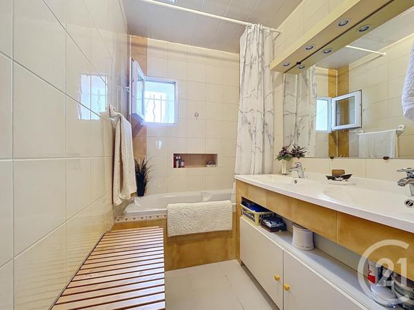 Maison à vendre  6 pièces - 125,70 m2 CAVILLARGUES - 30