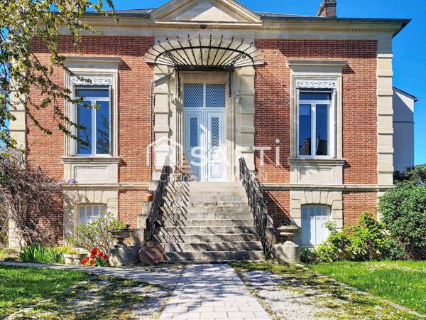 Spacieuse maison familiale , possibilité de profession libérale