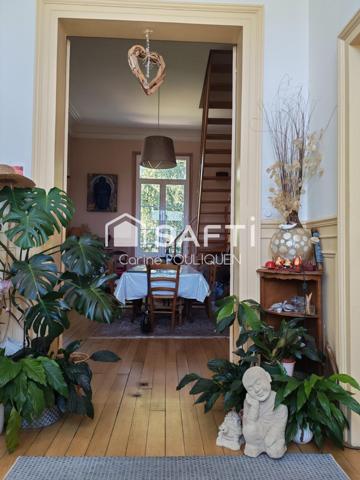 Spacieuse maison familiale , possibilité de profession libérale