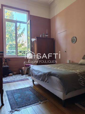 Spacieuse maison familiale , possibilité de profession libérale