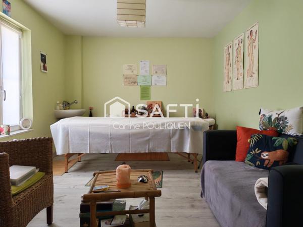 Spacieuse maison familiale , possibilité de profession libérale