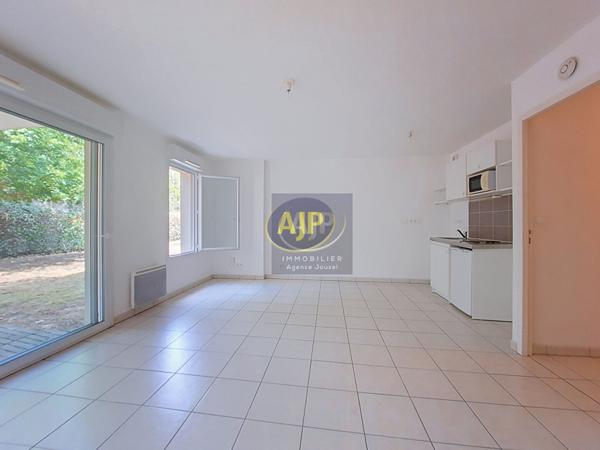 Appartement à vendre Saint Sebastien Sur Loire - 1 pièces, 33m² avec 0 chambre(s) à 119 020€ - AJP Immobilier Nantes Jouzel