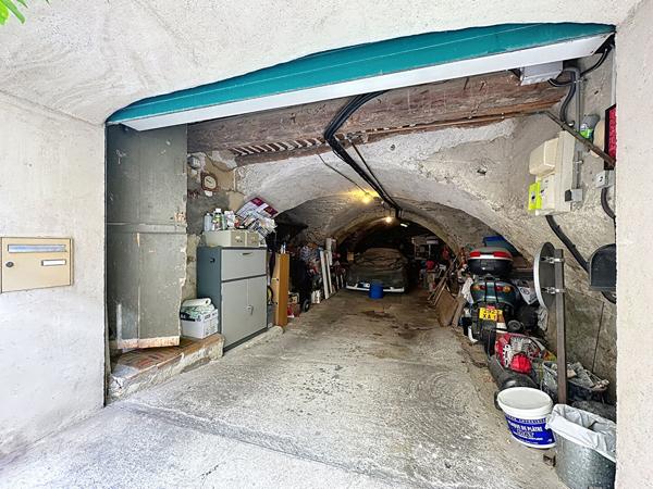 Maison type 5 Eyguieres Garage