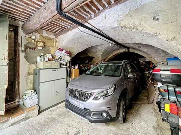 Maison type 5 Eyguieres Garage