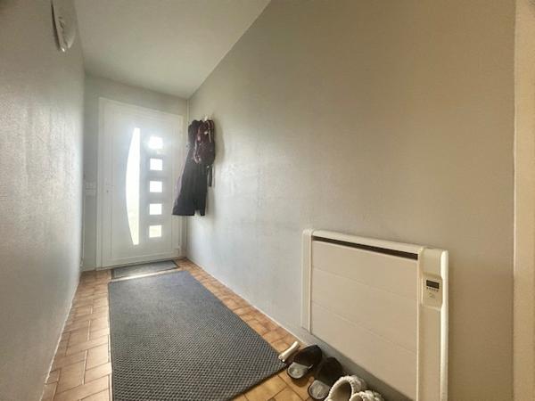 La Ville-du-Bois (91620) LA-VILLE-DU-BOIS - MAISON INDIVIDUELLE DE PLAIN-PIED - SOUS-SOL TOTAL - JARDIN 855 M2