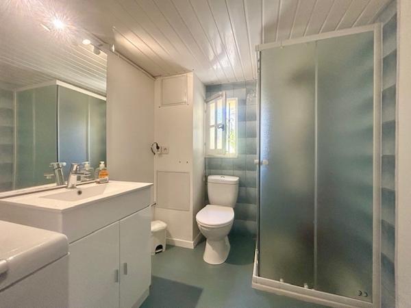 La Ville-du-Bois (91620) LA-VILLE-DU-BOIS - MAISON INDIVIDUELLE DE PLAIN-PIED - SOUS-SOL TOTAL - JARDIN 855 M2