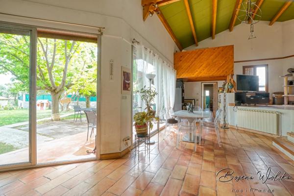 Maison T7 à vendre VITROLLES village avec piscine