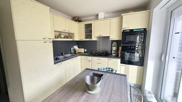 BEG MEIL - Emplacement exceptionnel ! Maison 2 chambres bourg et plage a pieds.
