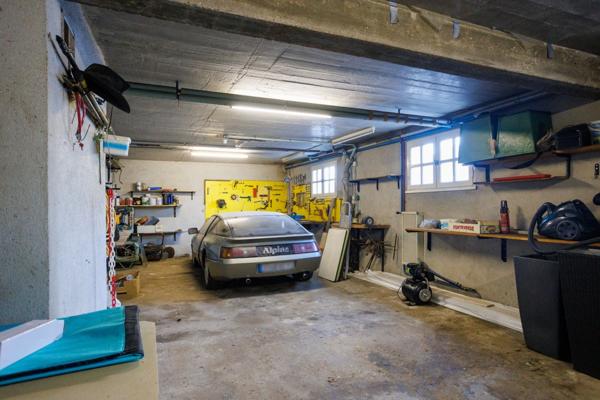 En exclusivité, Saint-Yan(71) à vendre – Maison de 125 m² avec sous-sol complet et véranda