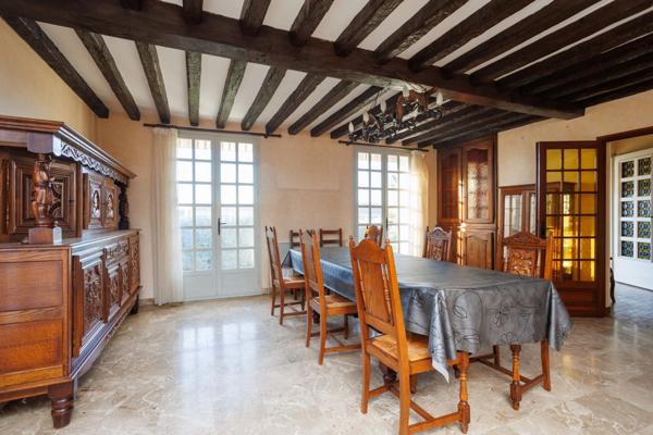 En exclusivité, Saint-Yan(71) à vendre – Maison de 125 m² avec sous-sol complet et véranda
