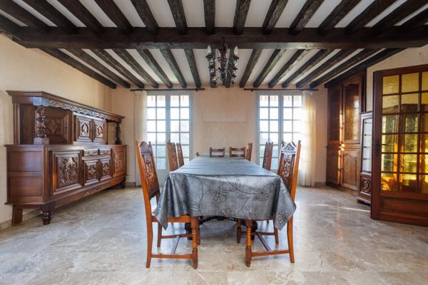 En exclusivité, Saint-Yan(71) à vendre – Maison de 125 m² avec sous-sol complet et véranda
