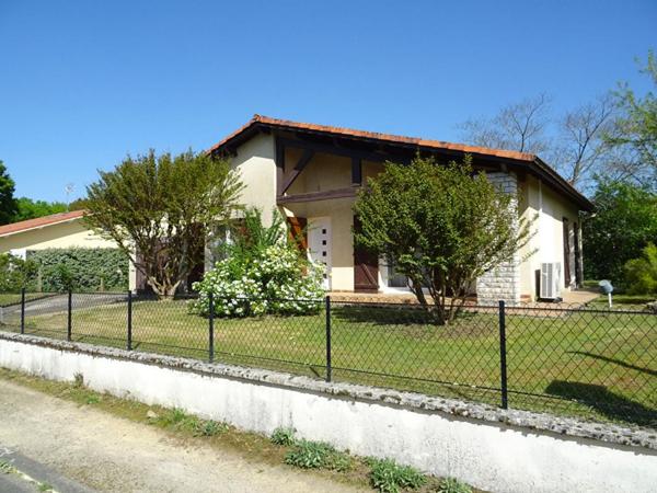 Landes 40280 Saint-Pierre-du-Mont , maison 103 m²