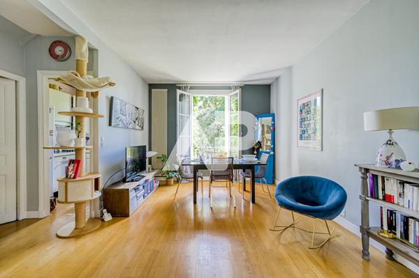 SEVRES RIVE DROITE - MAISON DE CHARME 950 000 € **  - Référence  681-S