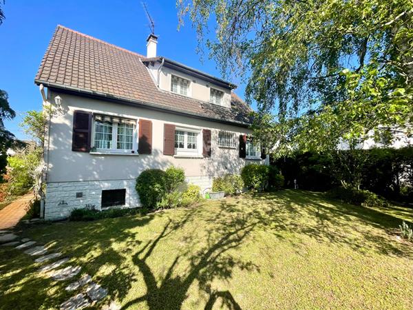 Maison Conflans Sainte Honorine 6 pièce(s) 132 m2 490 000 € **  - Référence  8168