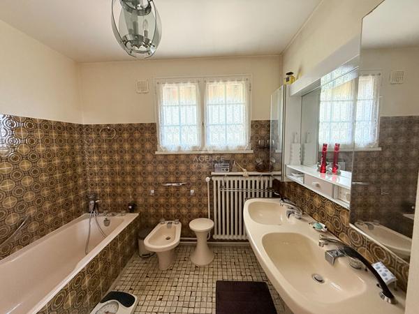 Maison Conflans Sainte Honorine 6 pièce(s) 132 m2 490 000 € **  - Référence  8168