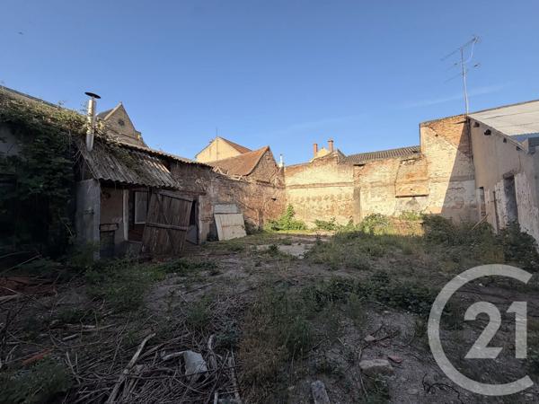 Immeuble à vendre  1119 m 2   MOULINS  - 03