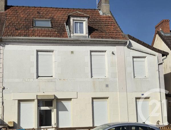 Immeuble à vendre  1119 m 2   MOULINS  - 03