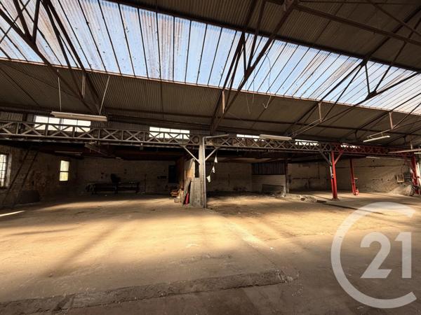 Immeuble à vendre  1119 m 2   MOULINS  - 03