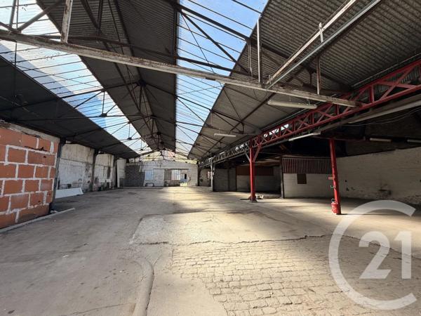 Immeuble à vendre  1119 m 2   MOULINS  - 03