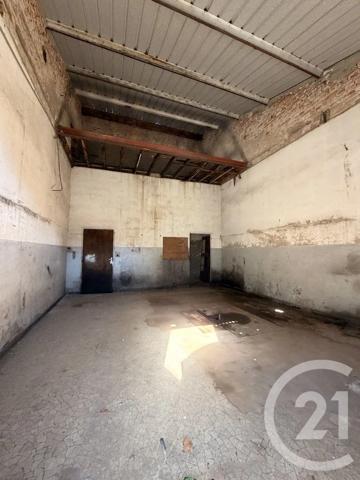 Immeuble à vendre  1119 m 2   MOULINS  - 03