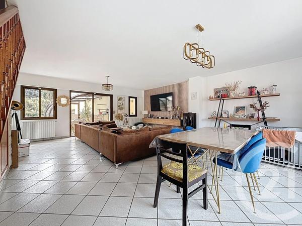 Maison à vendre  7 pièces - 206 m 2   ST POURCAIN SUR SIOULE  - 03