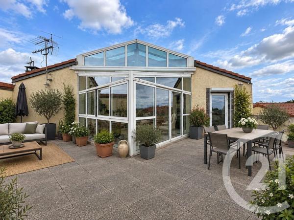 Appartement F4 à vendre  4 pièces - 140,33 m 2   RIOM  - 63