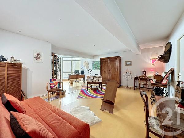 Appartement F4 à vendre  4 pièces - 140,33 m 2   RIOM  - 63