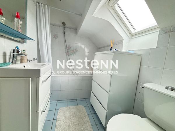 Nestenn Igny - Maison familiale sur le secteur de Gommonvilliers avec dépendance en fond de parcelle - A deux pas des commerces Place de la Ferme - Proche école Jules Ferry et collège Emile Zola- Proche axes routiers A6/N118- Plateau de Saclay et Vélizy