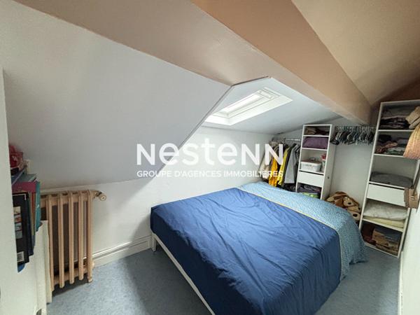 Nestenn Igny - Maison familiale sur le secteur de Gommonvilliers avec dépendance en fond de parcelle - A deux pas des commerces Place de la Ferme - Proche école Jules Ferry et collège Emile Zola- Proche axes routiers A6/N118- Plateau de Saclay et Vélizy