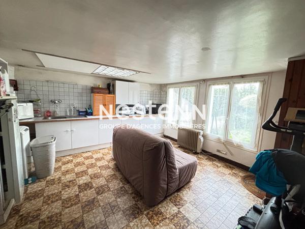 Nestenn Igny - Maison familiale sur le secteur de Gommonvilliers avec dépendance en fond de parcelle - A deux pas des commerces Place de la Ferme - Proche école Jules Ferry et collège Emile Zola- Proche axes routiers A6/N118- Plateau de Saclay et Vélizy