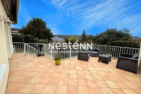 Nestenn Igny - Maison familiale sur le secteur de Gommonvilliers avec dépendance en fond de parcelle - A deux pas des commerces Place de la Ferme - Proche école Jules Ferry et collège Emile Zola- Proche axes routiers A6/N118- Plateau de Saclay et Vélizy