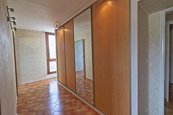 Appartement Annecy 3 chambres, 77.55 m² avec balcons, cave et garage