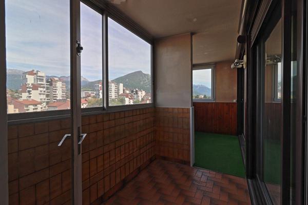 Appartement Annecy 3 chambres, 77.55 m² avec balcons, cave et garage