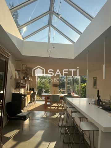 Très belle maison 1930 à Lille avec de grands volumes, modernité et cachet dans un secteur calme