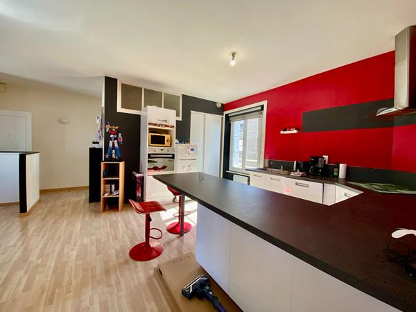 A vendre appartement a Saint Meen Le Grand, axe N164 et proche RN12