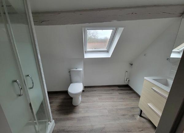 Maison à louer    3 pièces •  Isdes