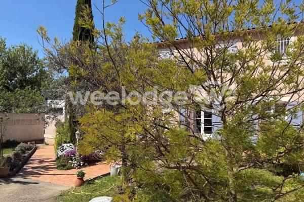 Maison à vendre 10 pièces de 186 m² à Avignon