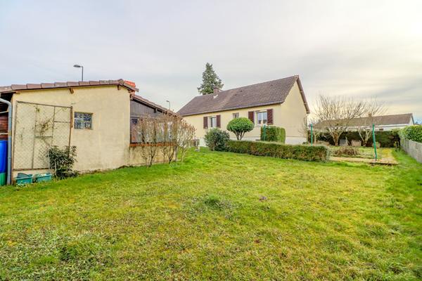 Maison 4 chambres, Montapins, Garage, 2h30 PARIS,proche commerces et écoles,NEVERS