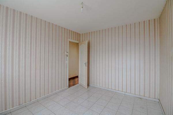 Maison 4 chambres, Montapins, Garage, 2h30 PARIS,proche commerces et écoles,NEVERS
