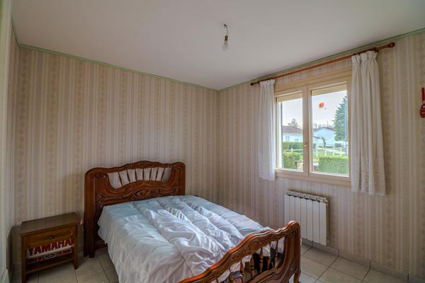 Maison 4 chambres, Montapins, Garage, 2h30 PARIS,proche commerces et écoles,NEVERS