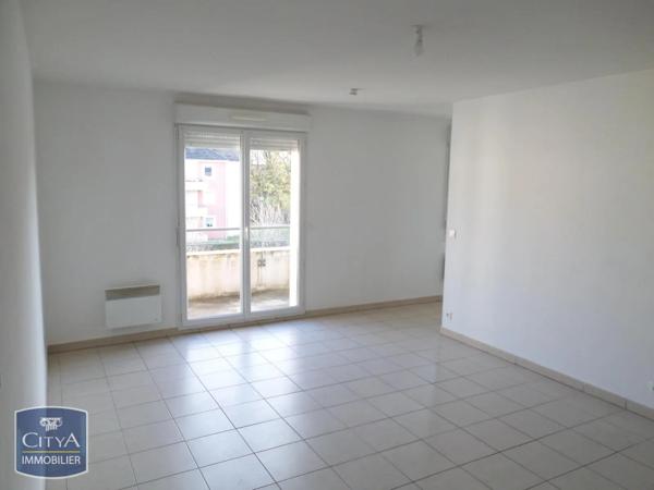 Appartement à louer 2 pièces 46.75m² Hénin-Beaumont (62110)