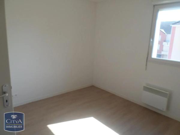 Appartement à louer 2 pièces 46.75m² Hénin-Beaumont (62110)