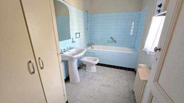 échoppe double quartier croix blanche 4 chambres, 2 bureaux, cave totale