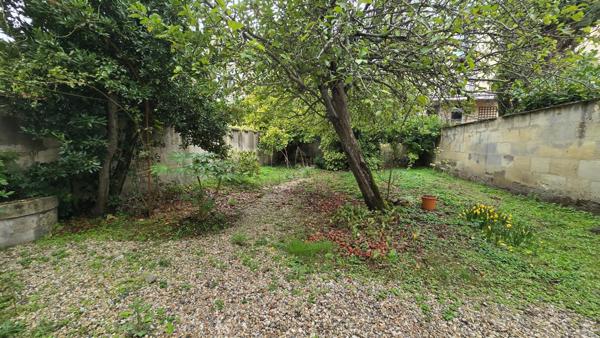 échoppe double quartier croix blanche 4 chambres, 2 bureaux, cave totale