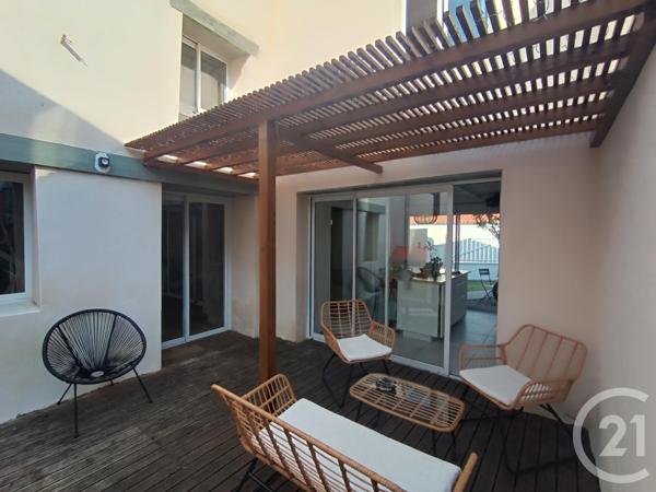 Maison à vendre  4 pièces - 90 m2 STE SOULLE - 17