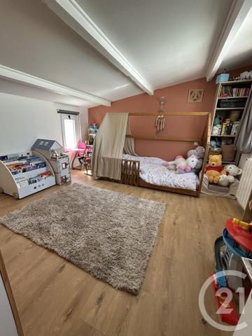Maison à vendre  4 pièces - 90 m2 STE SOULLE - 17