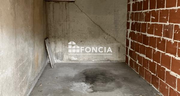 À vendre Parking 14.21 m² - Angoulême 16000