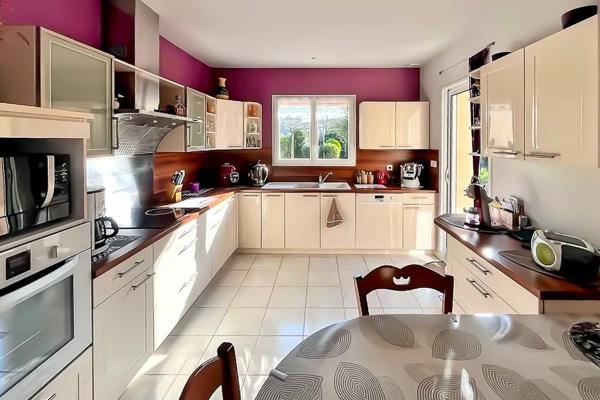 Maison Perigny 5 pièce(s) 125 m2 sur parcelle de 553 m2, Perigny 17180