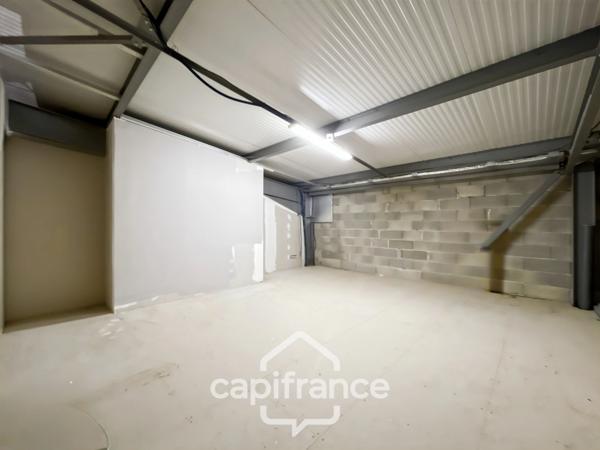 LOCAL – BUREAUX – ENTREPÔT 321 m² – QUETIGNY (21800)